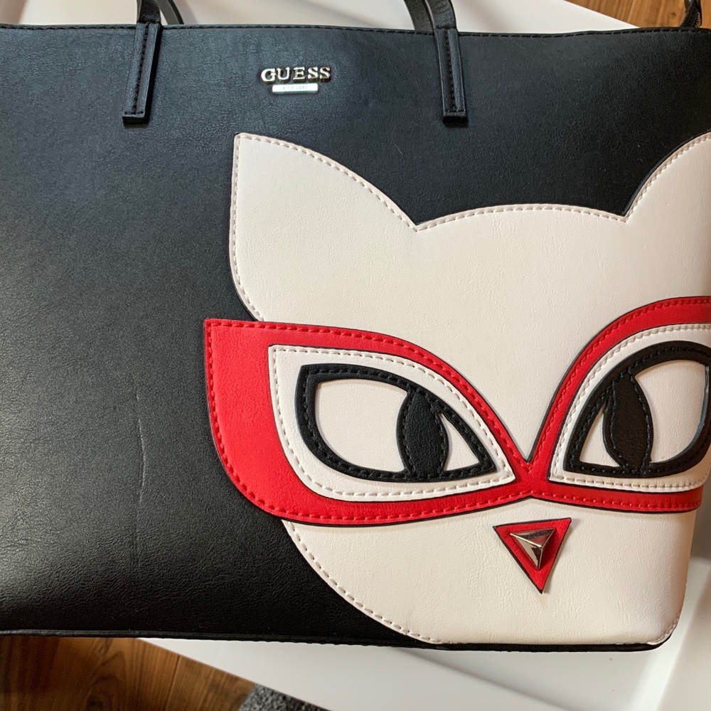 Guess: Kelton Cat Tote Bag